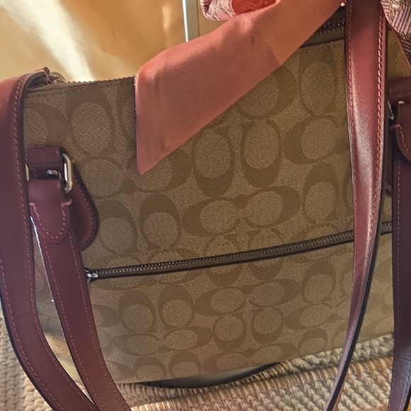 Coach Beige Tote with Burgundy Handles - Picture 9 of 10